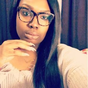 Meet your Posher, Karisma